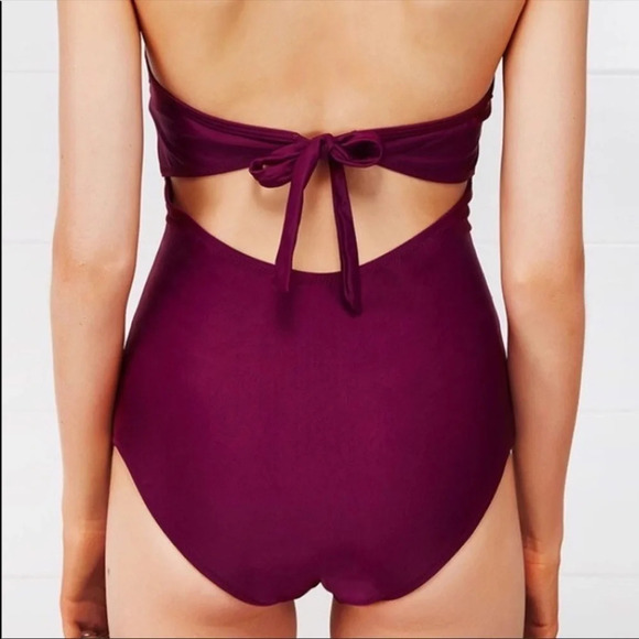 Cupshe Broken Wine One Piece Halter Crochet Large Swimsuit Boho Costal Bikini - Picture 6 of 8